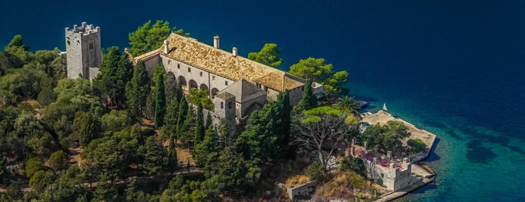 Apartments Feral Saplunara Εξωτερικό φωτογραφία